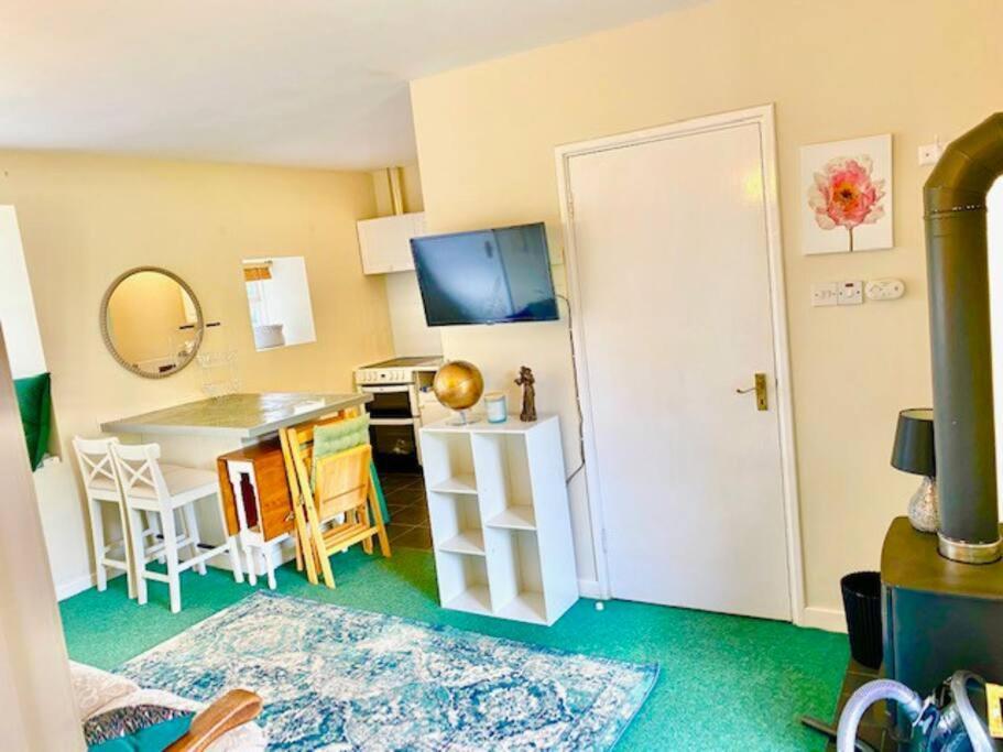 Cosy 2 Bed Cottage Next To Fota Wildlife Park Cork Kültér fotó