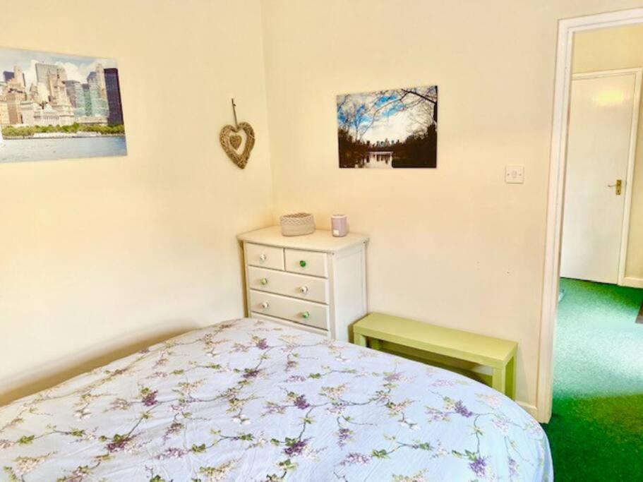 Cosy 2 Bed Cottage Next To Fota Wildlife Park Cork Kültér fotó